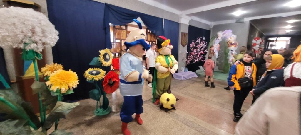 В комунальному позашкільному навчальному закладі «Міський палац дитячої та юнацької творчості «Горицвіт» Криворізької міської ради відбувся благодійний марафон 